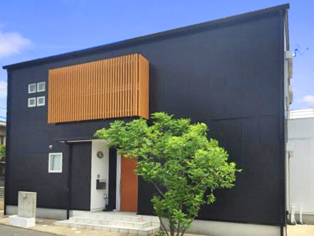 施工事例：色分け無し、単色塗りの魅力　外壁屋根塗装 防水 専門店 ｽﾀｰﾍﾟｲﾝﾄ 20191222