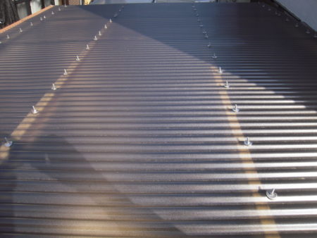 ポリカ波板とは　外壁・屋根塗装　スターペイント　東大阪市　20191107