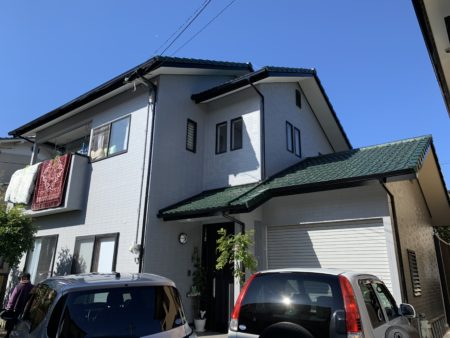 深碧色の屋根がポイント！　外壁塗装/屋根塗装/雨漏り専門店　スターペイント松山西ショールーム　2020/2/1