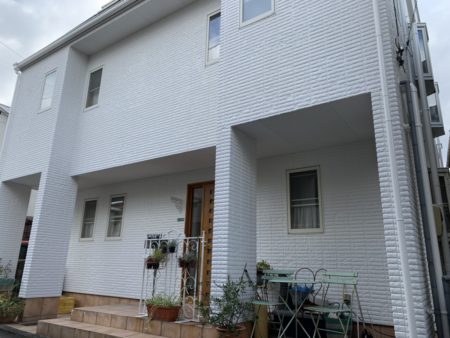 綺麗な白色に復活！　外壁塗装/屋根塗装/雨漏り専門店　スターペイント松山西ショールーム　2019/11/30
