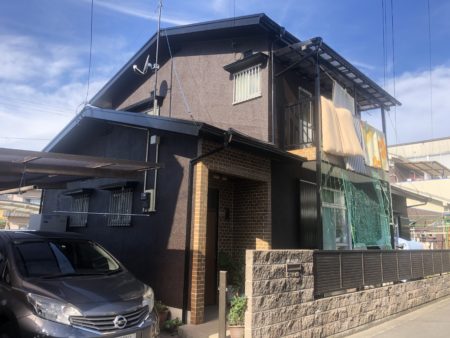 シックなデザインにチェンジ！　外壁塗装/屋根塗装/雨漏り専門店　スターペイント松山西ショールーム　2019/12/12