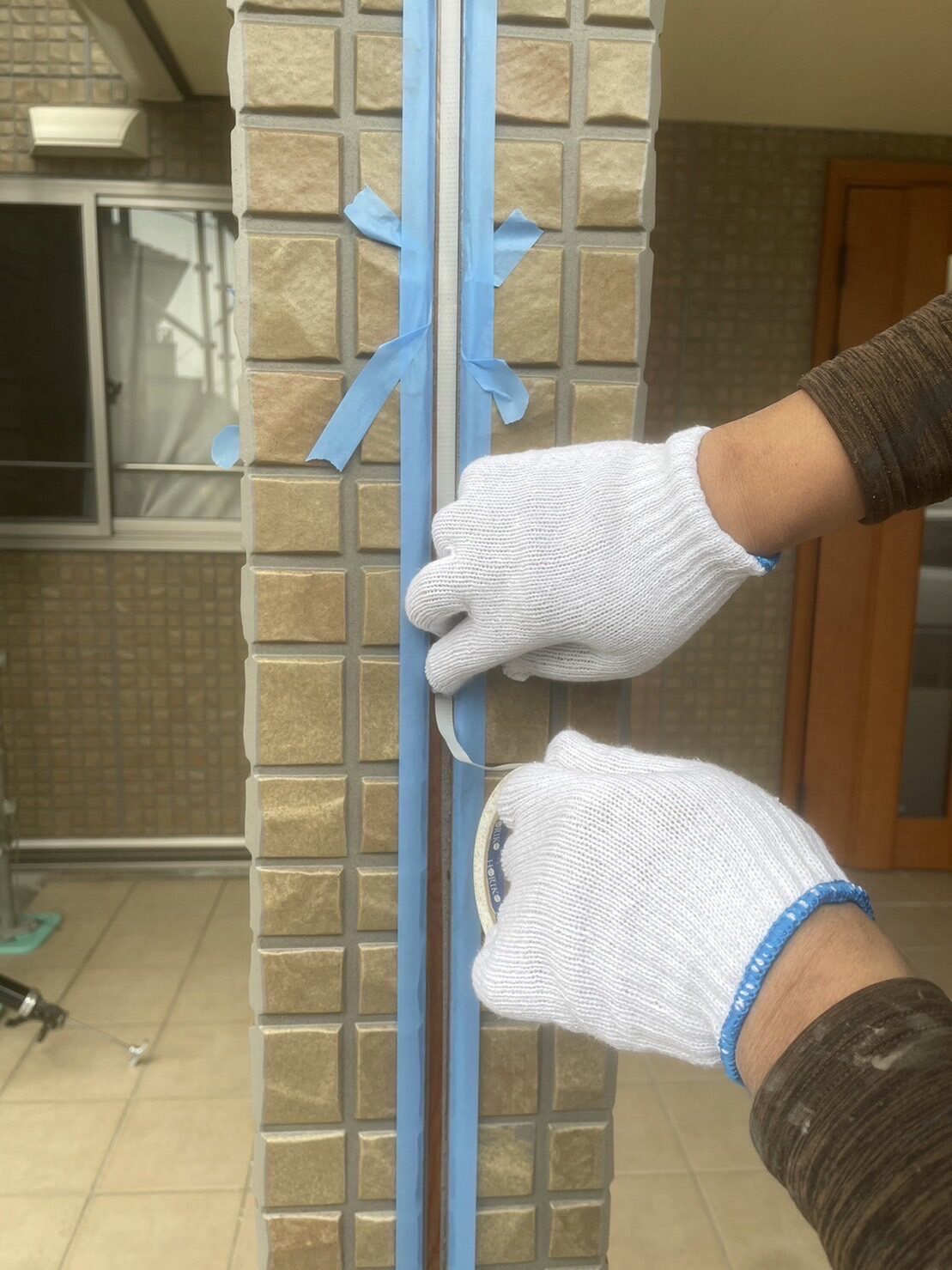 シーリング打ち替え作業