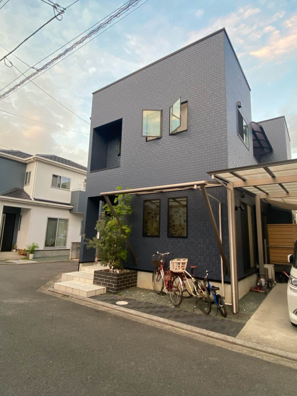 松山市　佐々木様邸　外壁・屋根塗装　2023/9/5