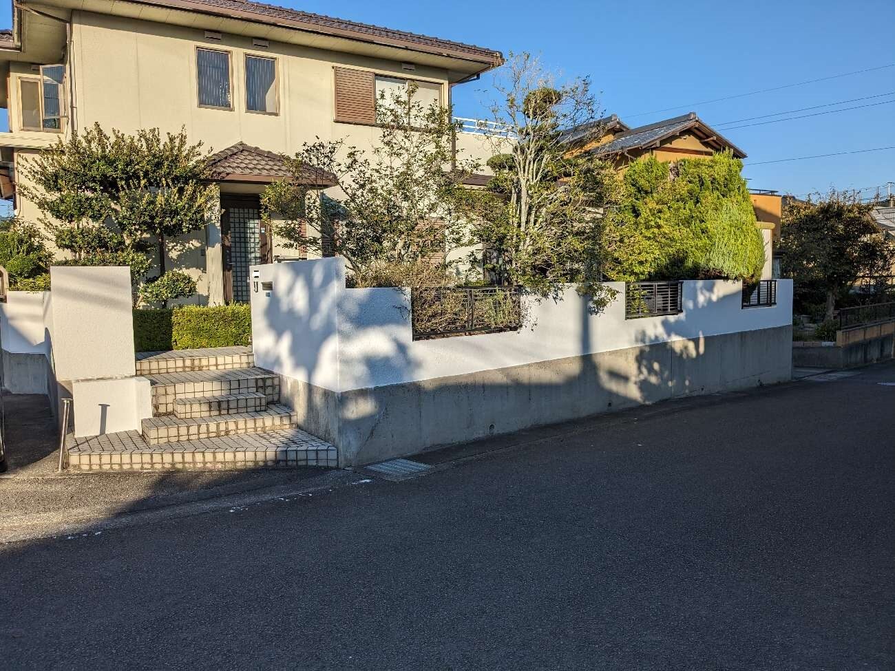 松山市　匿名様邸　外塀塗装　2023/10/3