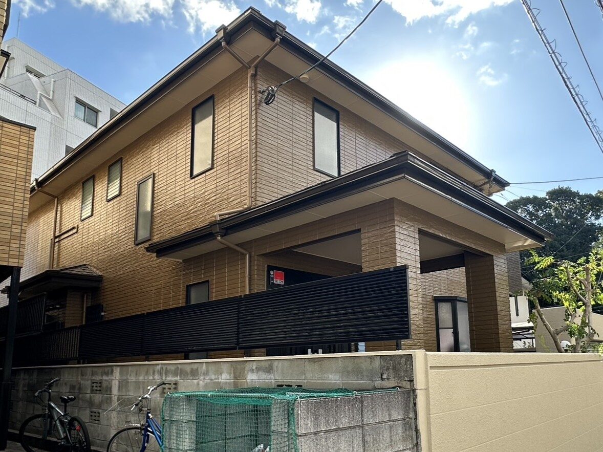 福岡市中央区　M様邸　外壁塗装工事　屋根塗装工事　築28年