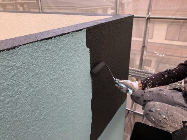 外壁中塗りのポイント！！