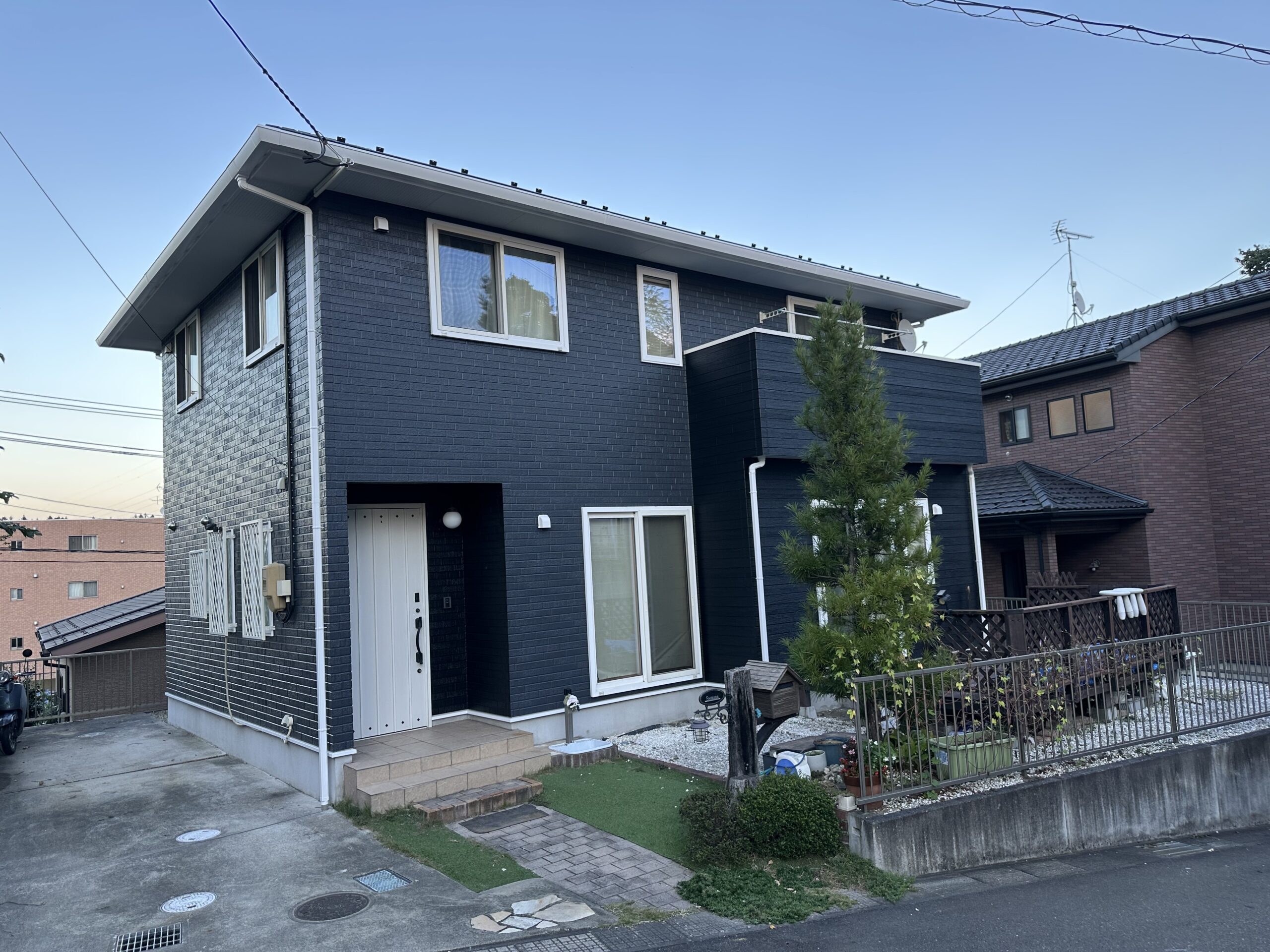 【仙台市 S様邸 外壁屋根塗装工事】築14年のサイディング住宅が新築のように蘇る！深碧塗料で仕上げた外壁塗装工事