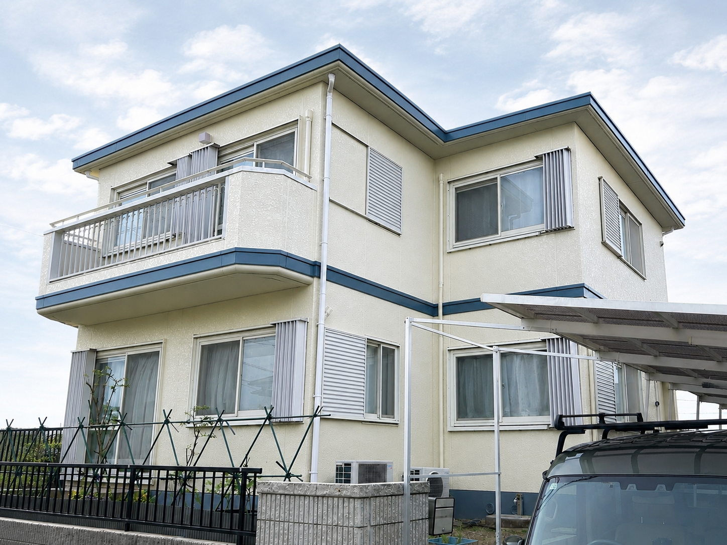 【熊本県上益城郡益城町｜F様邸　太陽光パネルを取り外して屋根・外壁塗装｜明るく清潔感のある住まいへ】